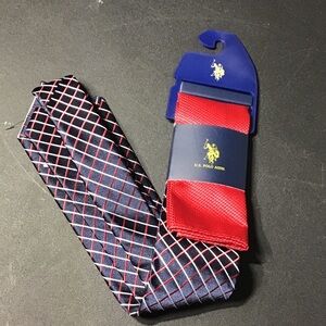 U.S. Polo Assn. Red and Blue Checkered Tie With Pocket Square
